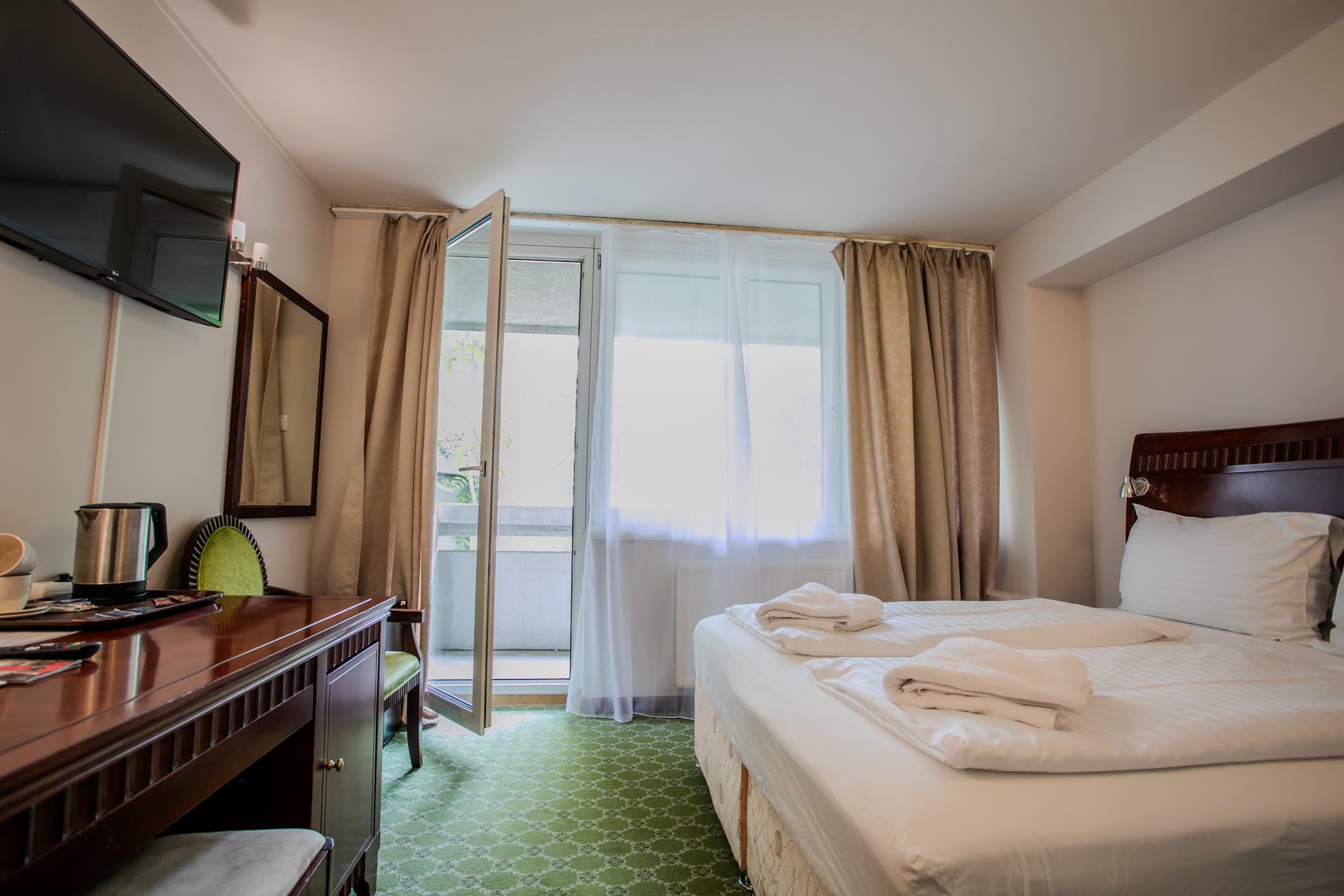 Doppelzimmer mit Balkon